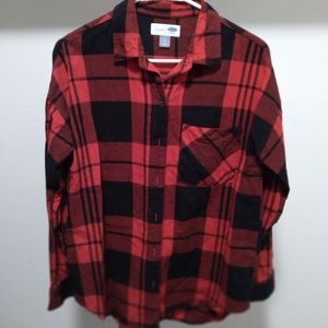 Old navy button up,size Small,black and red